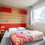 홀리데이파크 Euro Mobil B16