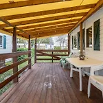 홀리데이파크 Euro Mobil B16 3*