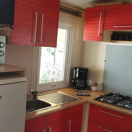 Euro Mobil B16 홀리데이파크 *