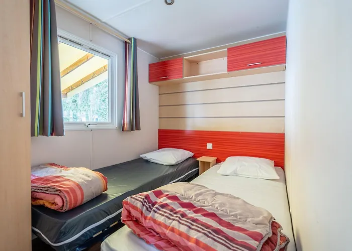 Euro Mobil B16 Semesterpark 3*